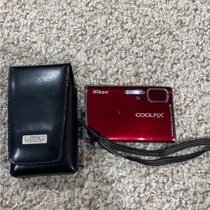 Nikon coolpix S52 digital camera Preowned* - Needs battery